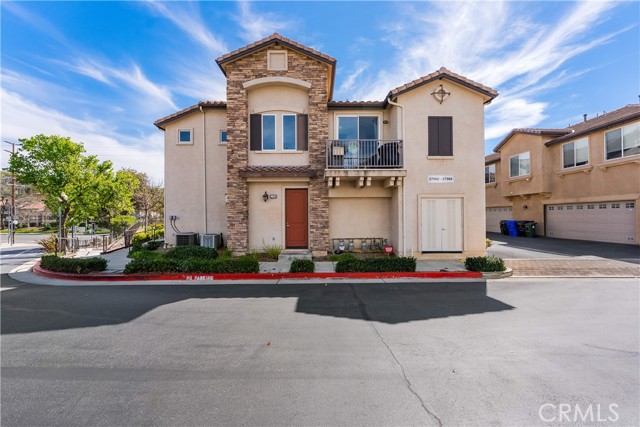 Detail Gallery Image 6 of 28 For 27968 Avalon, Canyon Country,  CA 91351 - 2 Beds | 2 Baths