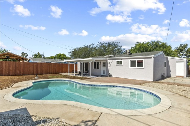 Detail Gallery Image 32 of 41 For 27410 Dewdrop Ave, Canyon Country,  CA 91351 - 3 Beds | 1/1 Baths