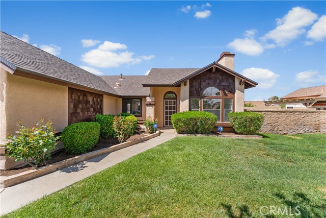 Detail Gallery Image 3 of 38 For 38027 Raintree, Palmdale,  CA 93552 - 3 Beds | 2 Baths