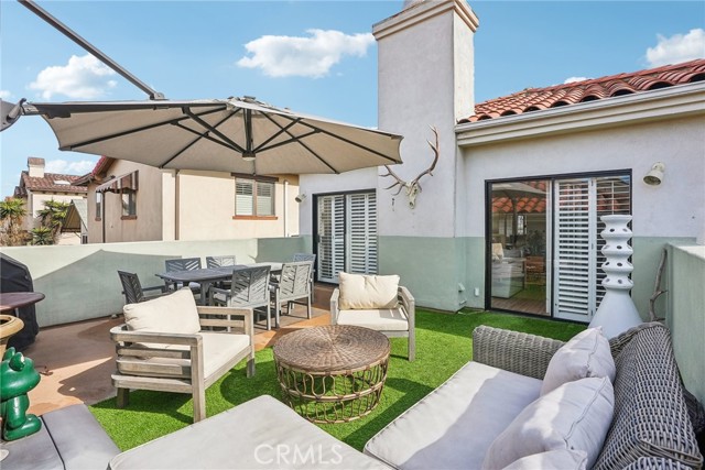 Detail Gallery Image 43 of 46 For 221 S Francisca Ave Unit a,  Redondo Beach,  CA 90277 - 3 Beds | 2/1 Baths