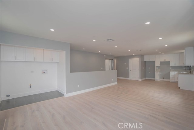 Detail Gallery Image 7 of 29 For 6823 Live Oak, Bell Gardens,  CA 90201 - – Beds | – Baths