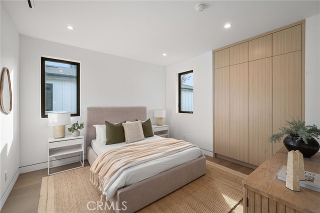 4453 Gentry Avenue, Studio City CA: https://media.crmls.org/medias/eb073483-12b9-4caf-b89a-37f412409167.jpg