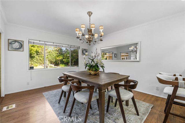 Detail Gallery Image 13 of 38 For 1635 San Pasqual, Pasadena,  CA 91106 - 4 Beds | 3 Baths