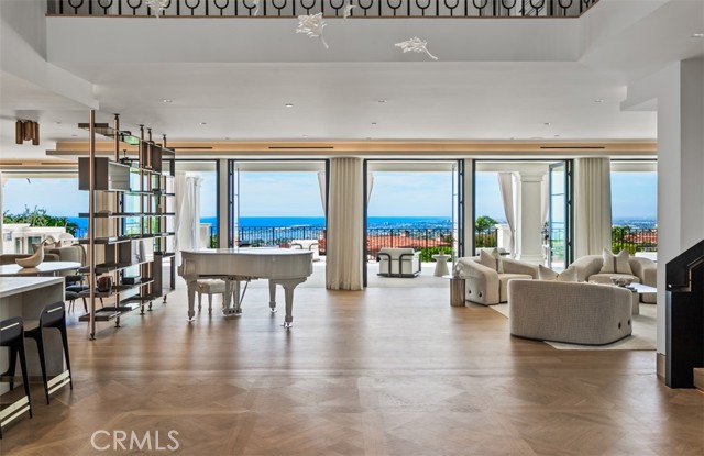 Detail Gallery Image 10 of 74 For 7 Sailview, Newport Coast,  CA 92657 - 7 Beds | 8/2 Baths