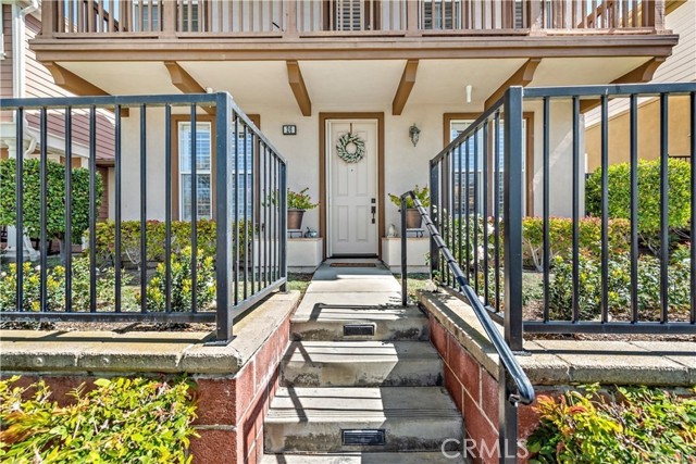 26 Tuberose Street, Ladera Ranch CA: https://media.crmls.org/medias/eb087cac-e193-450f-a1c3-73b98fbf1393.jpg