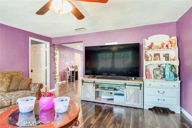 Detail Gallery Image 21 of 25 For 4926 N Stoddard Ave, San Bernardino,  CA 92407 - 4 Beds | 2 Baths