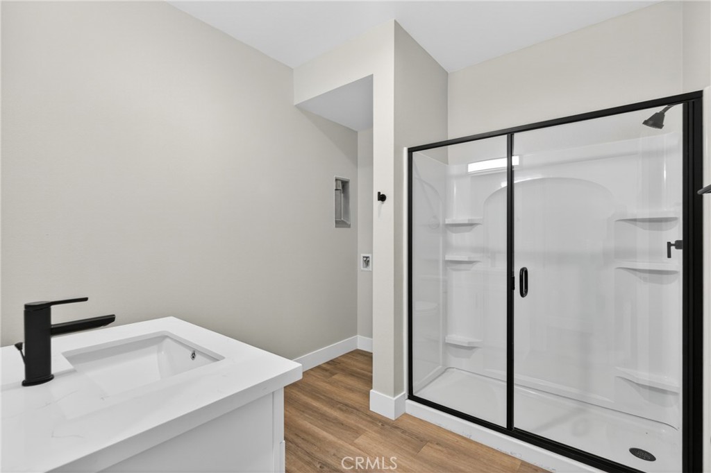 https://media.crmls.org/medias/eb089731-7485-49e6-ba54-5a4878777df1.jpg?preset=X-Large