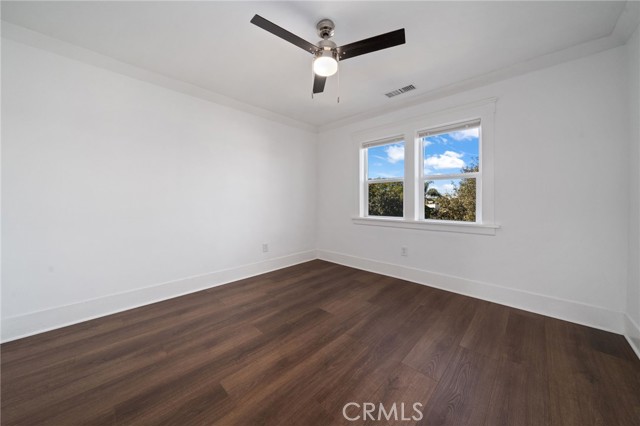 Detail Gallery Image 27 of 32 For 1148 Chestnut Ave, Long Beach,  CA 90813 - 4 Beds | 2 Baths