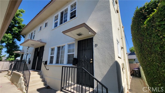 2415 E 7th Street, Long Beach CA: https://media.crmls.org/medias/eb093d62-a60b-4ef9-a8c4-583c28ee2766.jpg