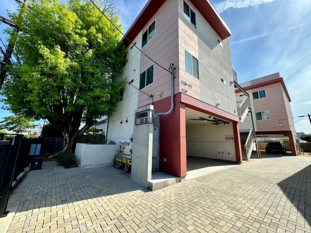 Front Image Thumbnail for CRSR26088942