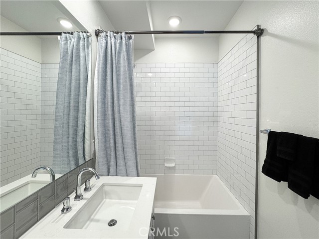 Detail Gallery Image 28 of 54 For 985 Doheny Way, Dana Point,  CA 92629 - 2 Beds | 2/1 Baths
