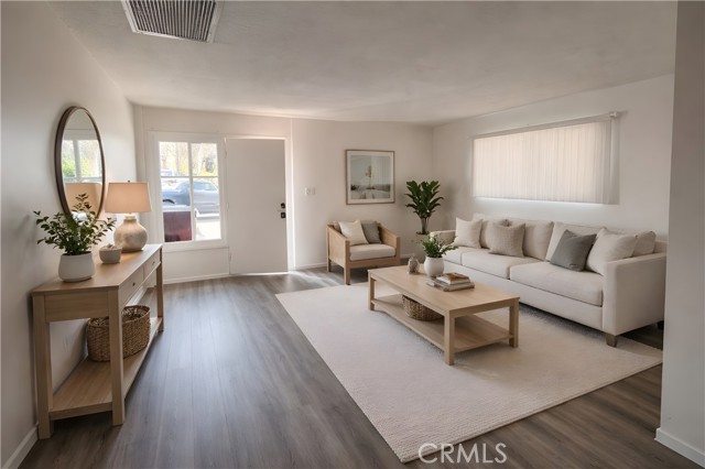 Front Image Thumbnail for CRNP26154575
