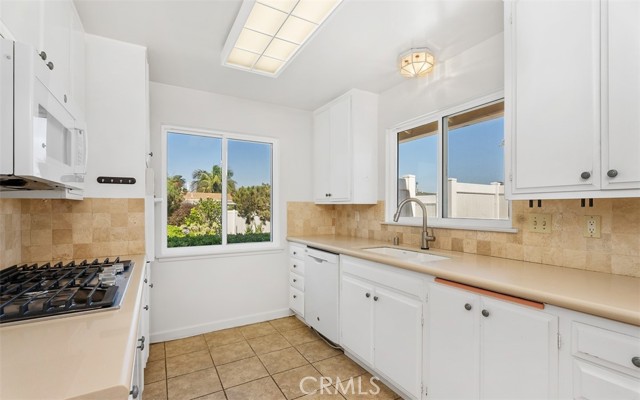 Detail Gallery Image 17 of 23 For 113 via Breve #23,  San Clemente,  CA 92672 - 2 Beds | 2 Baths