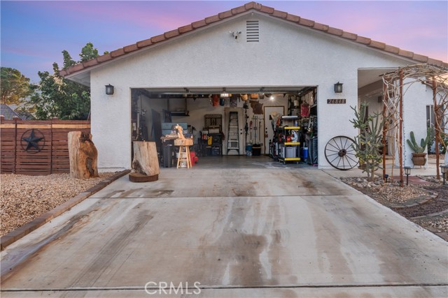 Detail Gallery Image 2 of 21 For 26848 Corona Dr, Helendale,  CA 92342 - 3 Beds | 2 Baths