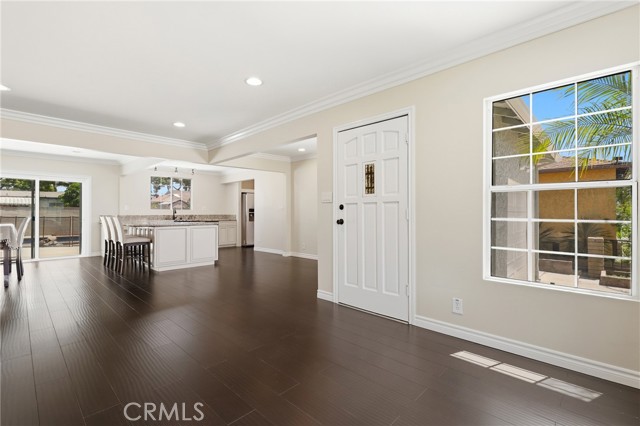 Detail Gallery Image 9 of 41 For 12208 Dunrobin Ave, Downey,  CA 90242 - 3 Beds | 2 Baths