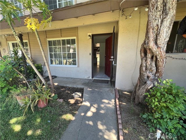 521 S Lyon St #46, Santa Ana, CA 92701