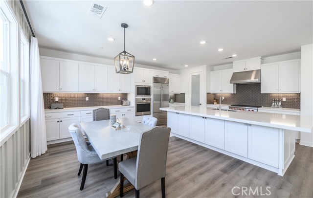 32454 Old Sage Dr, San Juan Capistrano CA: https://media.crmls.org/medias/eb0da198-2234-4b7d-84b9-cbfcbe81a86a.jpg