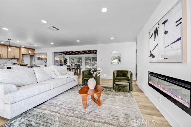 Detail Gallery Image 8 of 21 For 1320 1320 Hastings Ranch Dr, Pasadena,  CA 91107 - 3 Beds | 2 Baths