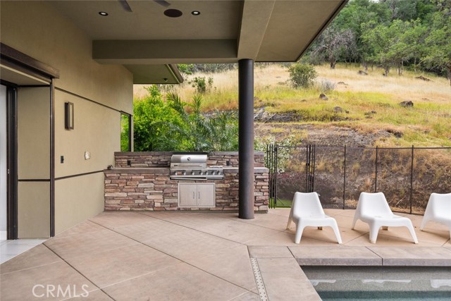 3386 Canyon Oaks Terrace, Chico CA: https://media.crmls.org/medias/eb0dcdab-26bd-4a9f-abd3-3b71b3e80b24.jpg