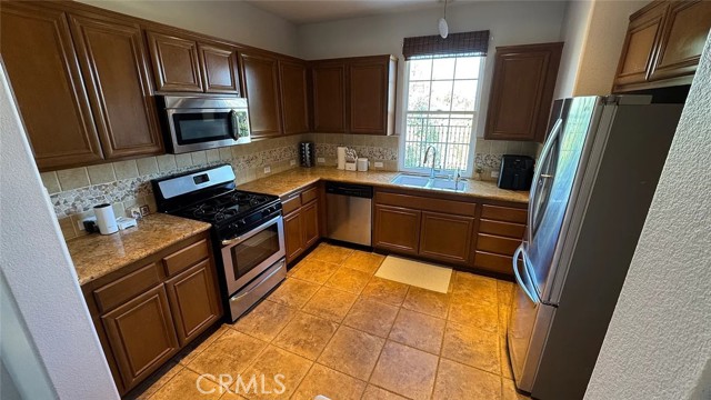 11472 Ghiberti Way, Porter Ranch CA: https://media.crmls.org/medias/eb0e0851-b310-4792-a0c6-76b30ac0ae75.jpg