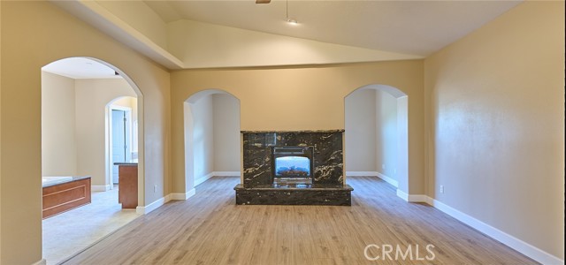 Detail Gallery Image 12 of 30 For 9740 Joshua St, Oak Hills,  CA 92344 - 4 Beds | 3 Baths