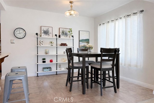 Detail Gallery Image 10 of 27 For 4151 Los Coyotes Diagonal, Lakewood,  CA 90713 - 2 Beds | 2 Baths