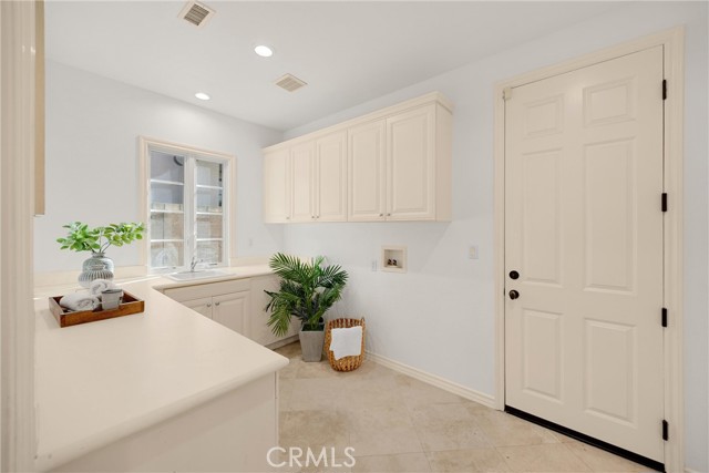 Detail Gallery Image 44 of 75 For 34 Tall Hedge, Irvine,  CA 92603 - 4 Beds | 4/1 Baths