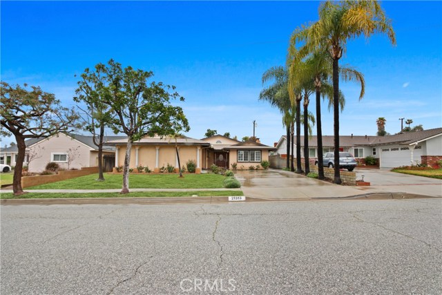 21313 E Greenhaven St, Covina, CA 91724