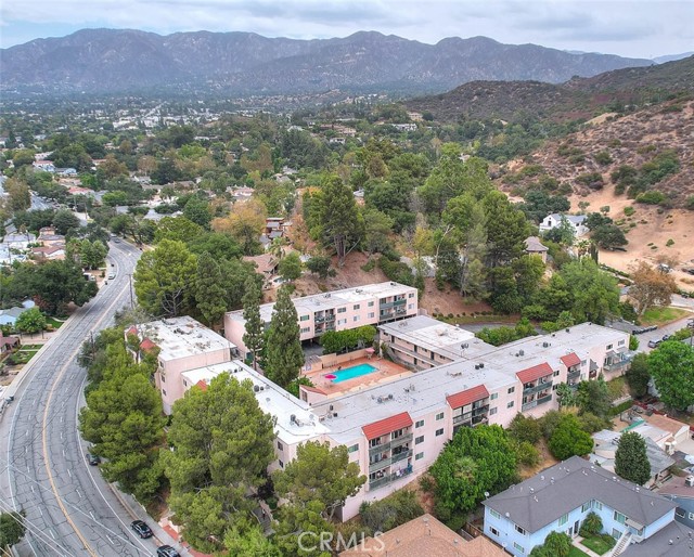 Detail Gallery Image 1 of 21 For 2940 N Verdugo Rd #409,  Glendale,  CA 91208 - 2 Beds | 2 Baths