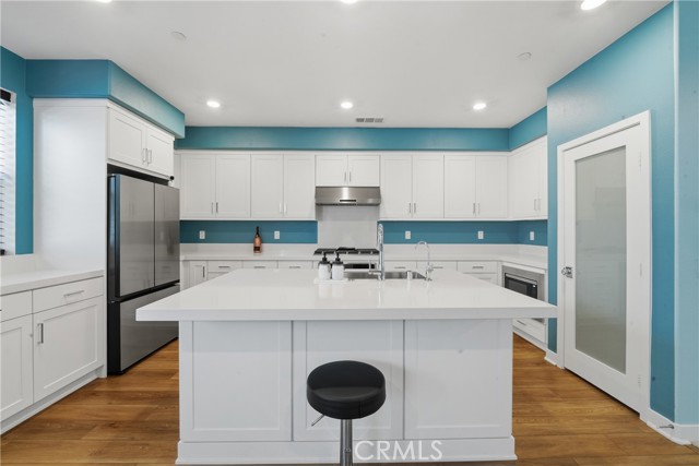 Detail Gallery Image 20 of 45 For 1040 N Anaheim #1,  Anaheim,  CA 92801 - 3 Beds | 2/1 Baths