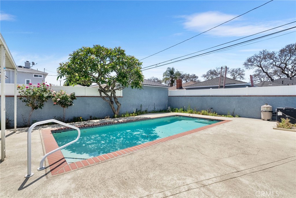 Eb1125bc 72e7 4f57 947c B6a3c905f0e2