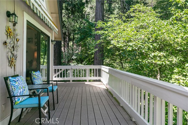 Detail Gallery Image 13 of 36 For 841 Cottage Grove Rd, Lake Arrowhead,  CA 92352 - 2 Beds | 2 Baths