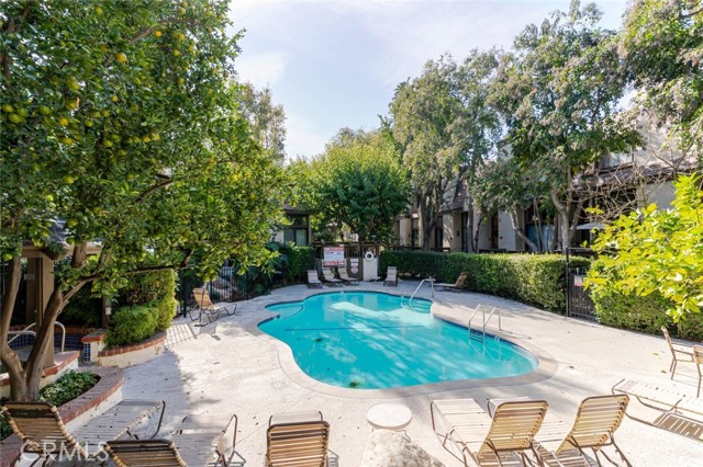 Detail Gallery Image 33 of 38 For 9000 Vanalden Ave #117,  Northridge,  CA 91324 - 3 Beds | 3 Baths