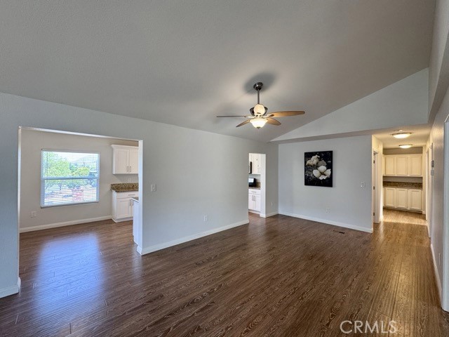 34314 Olive Grove Road, Wildomar CA: https://media.crmls.org/medias/eb12497a-dc22-4f92-97bb-22d1fe1f276a.jpg