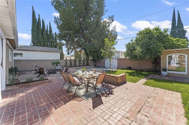 Detail Gallery Image 34 of 44 For 17008 Hartland St, Lake Balboa,  CA 91406 - 4 Beds | 2 Baths