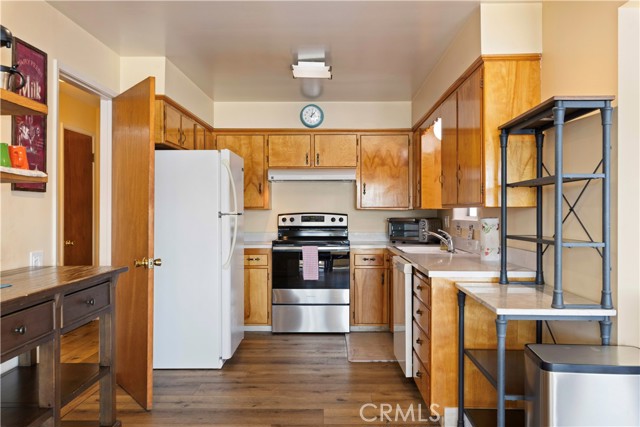 Detail Gallery Image 15 of 63 For 11145 E Highway 20, Clearlake Oaks,  CA 95423 - 4 Beds | 2/1 Baths