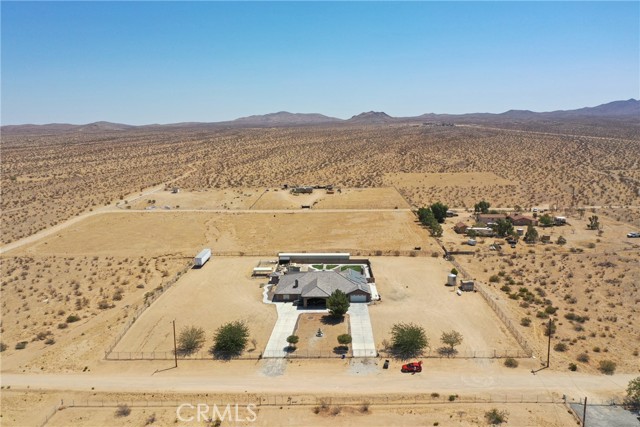 24625 Ledbury Road, Oro Grande CA: https://media.crmls.org/medias/eb12a1a8-2058-40b4-bf4f-a41f8f2c3249.jpg