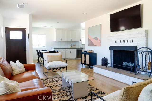 Front Image Thumbnail for CRPW25252123