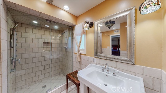 Detail Gallery Image 21 of 71 For 1248 Rocky Rd, Simi Valley,  CA 93063 - 5 Beds | 3 Baths