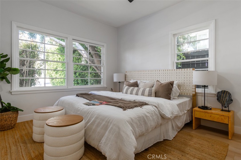 Thumbnail 13