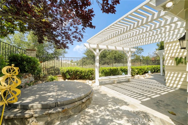 26433 Emerald Dove Drive, Valencia CA: https://media.crmls.org/medias/eb137de0-3f3e-4b22-88a2-f51368905f98.jpg