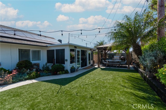 Detail Gallery Image 39 of 51 For 15551 Aulnay Ln, Huntington Beach,  CA 92647 - 3 Beds | 2 Baths