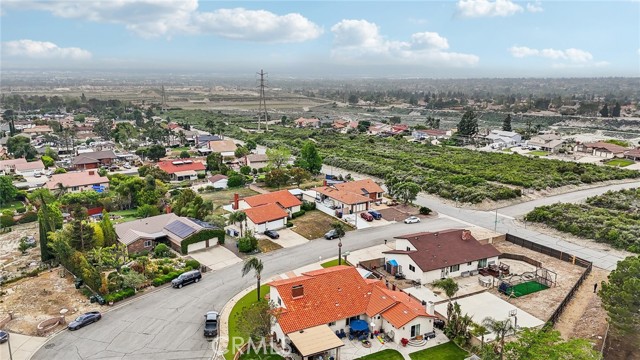 7906 Appaloosa Court, Rancho Cucamonga CA: https://media.crmls.org/medias/eb15440f-2c71-4e2e-b26a-faf72549aa74.jpg