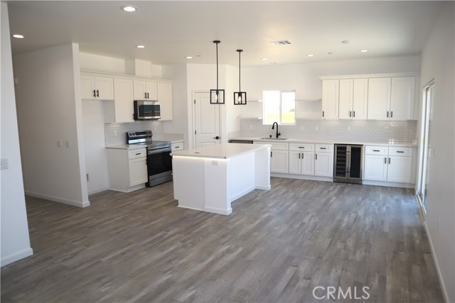 20349 90th Street, California City CA: https://media.crmls.org/medias/eb15a166-adf4-4ba6-8535-1b357c01dfa4.jpg