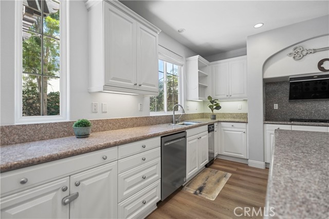25 Winfield Drive, Ladera Ranch CA: https://media.crmls.org/medias/eb1602ec-11ea-4323-a4a7-33fca41f7a51.jpg