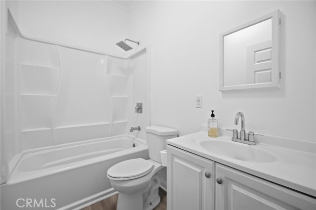 Detail Gallery Image 19 of 44 For 1345 W 51st Pl, Los Angeles,  CA 90037 - 6 Beds | 3 Baths