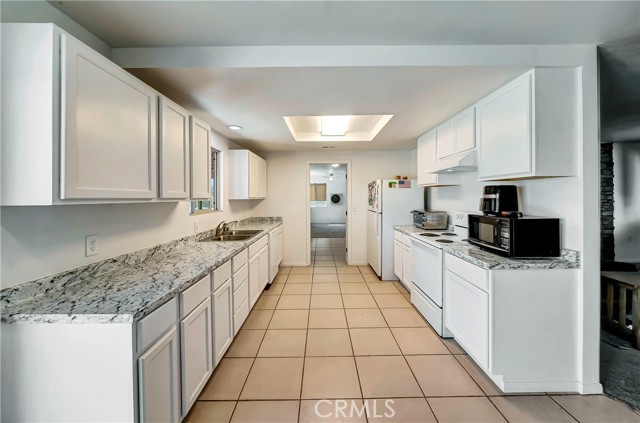 4 Bed Home for Sale in Phelan, California