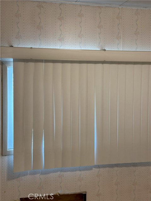 Detail Gallery Image 10 of 21 For 21711 Vera St #8,  Carson,  CA 90745 - 3 Beds | 2 Baths