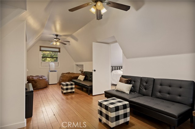 Detail Gallery Image 19 of 45 For 717 Crest Estates, Lake Arrowhead,  CA 92352 - 3 Beds | 3 Baths