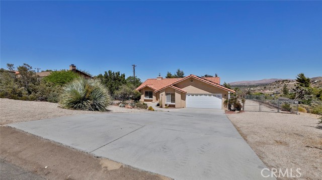 7585 Whitney Ave, Yucca Valley, CA 92284